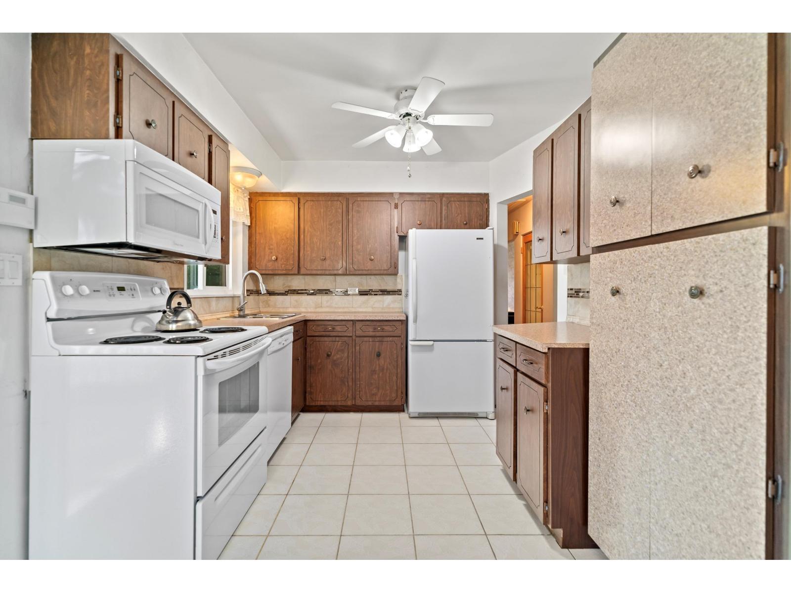 Photo 1 of 11660 98 A Avenue, Surrey BC