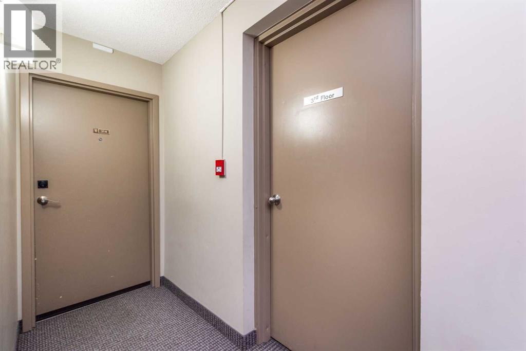 Photo 19 of 314 4944 Dalton Drive, Calgary AB
