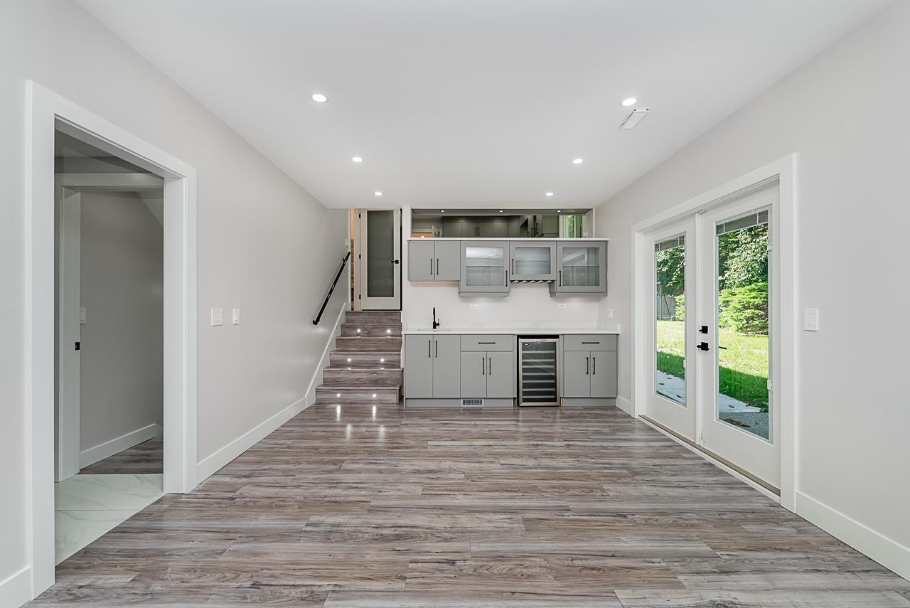 Photo 12 of 13129 62 B Avenue, Surrey BC