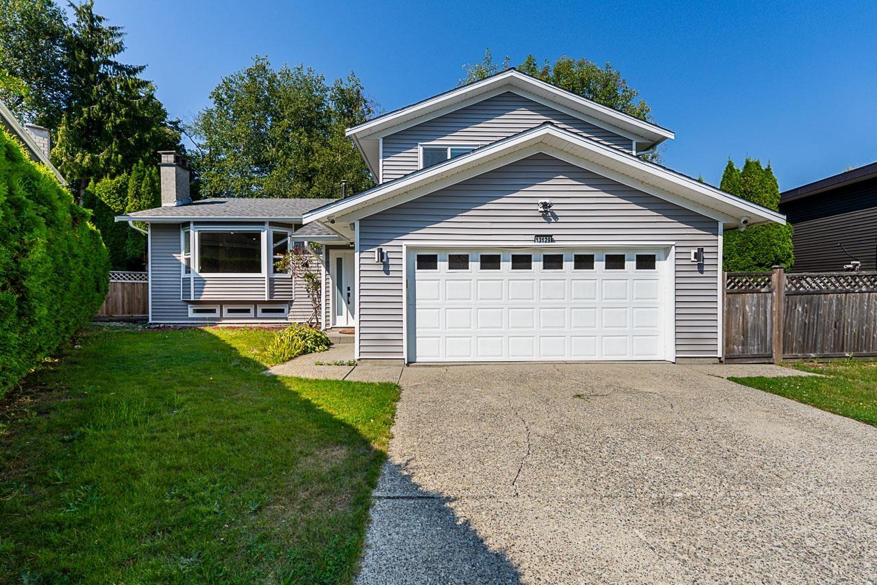 Photo 2 of 13129 62 B Avenue, Surrey BC