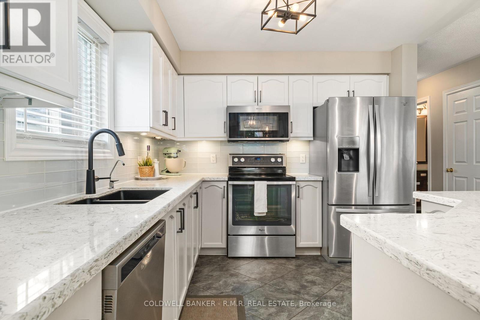 Photo 19 of 16 Wood Court, Kawartha Lakes ON