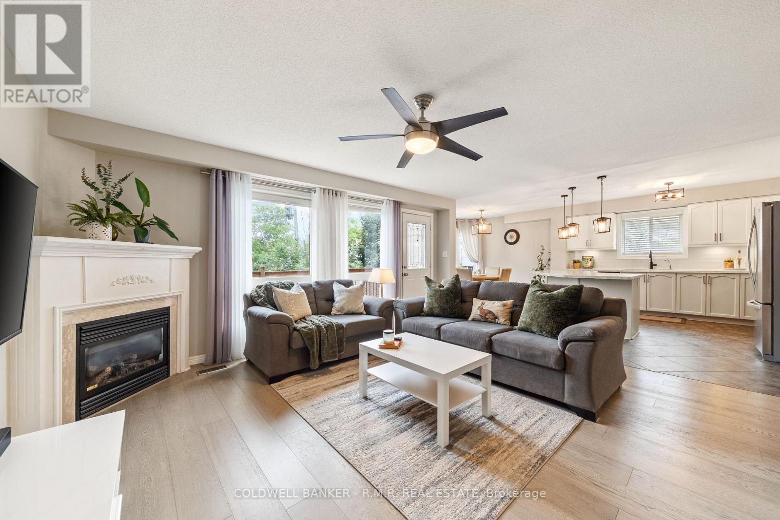 Photo 35 of 16 Wood Court, Kawartha Lakes ON