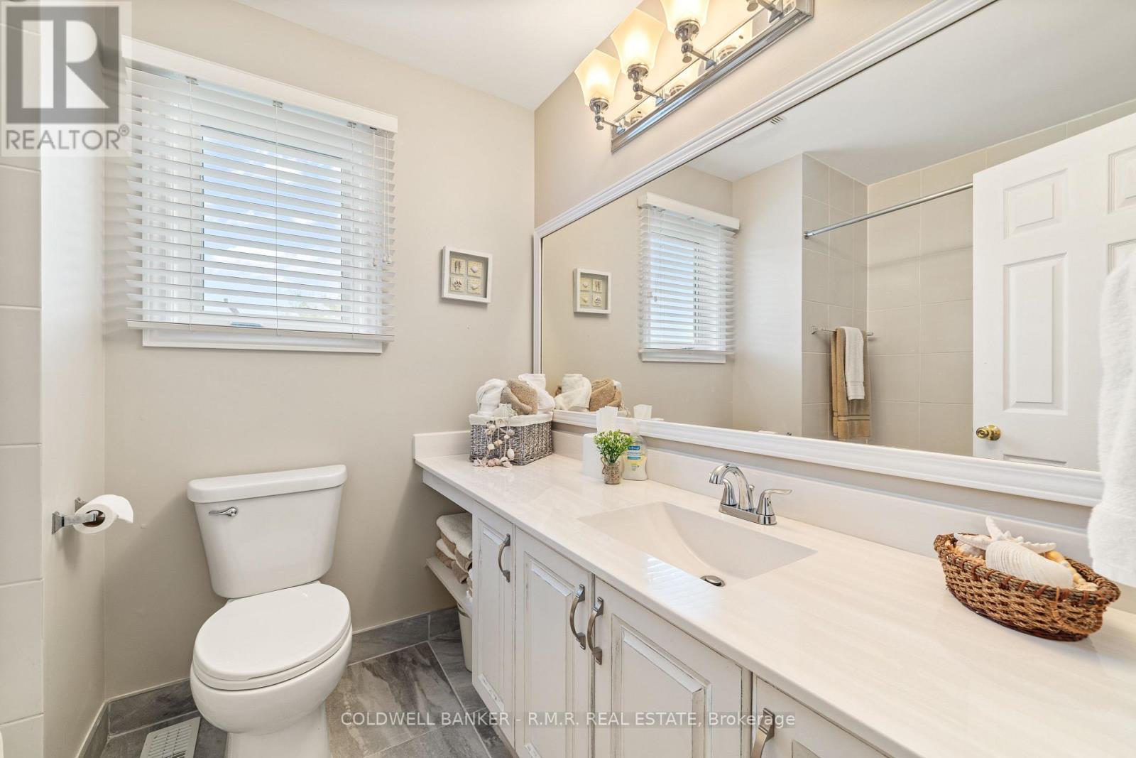 Photo 13 of 16 Wood Court, Kawartha Lakes ON