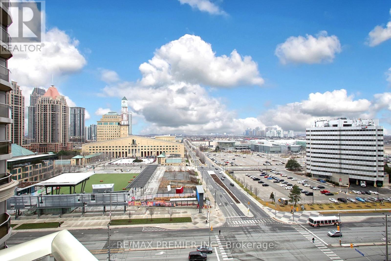 Photo 9 of 1422 3888 Duke Of York Boulevard, Mississauga ON