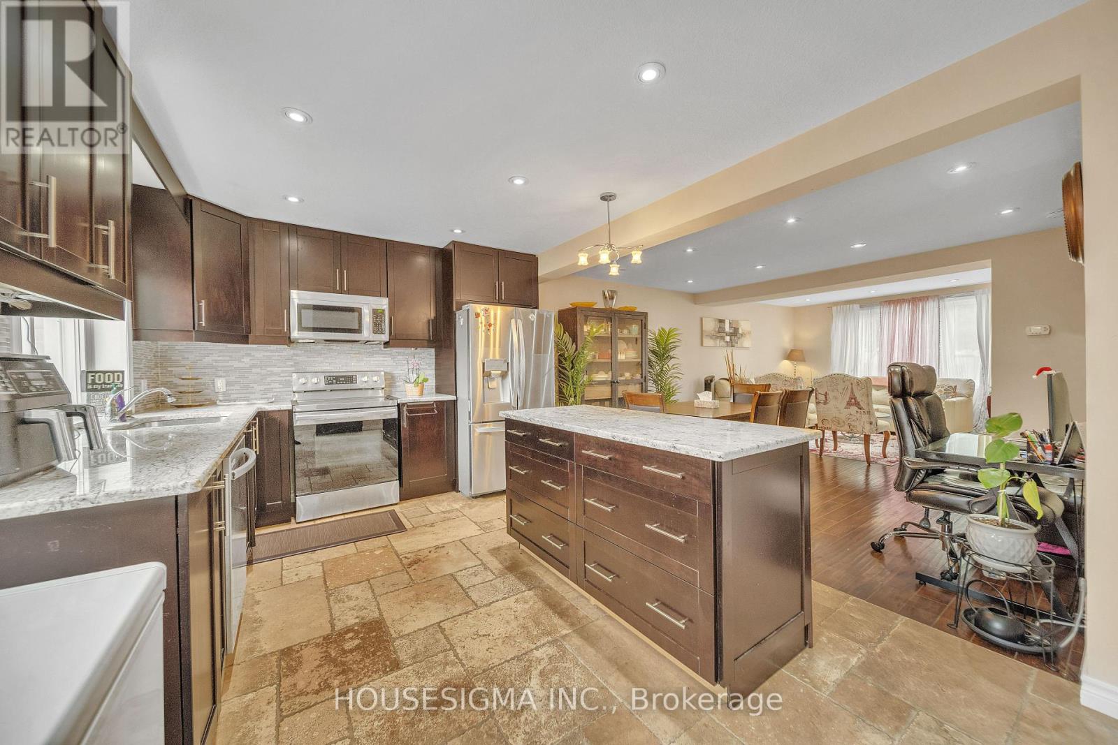 Photo 18 of 16 50 Westmount Road W, Kitchener ON