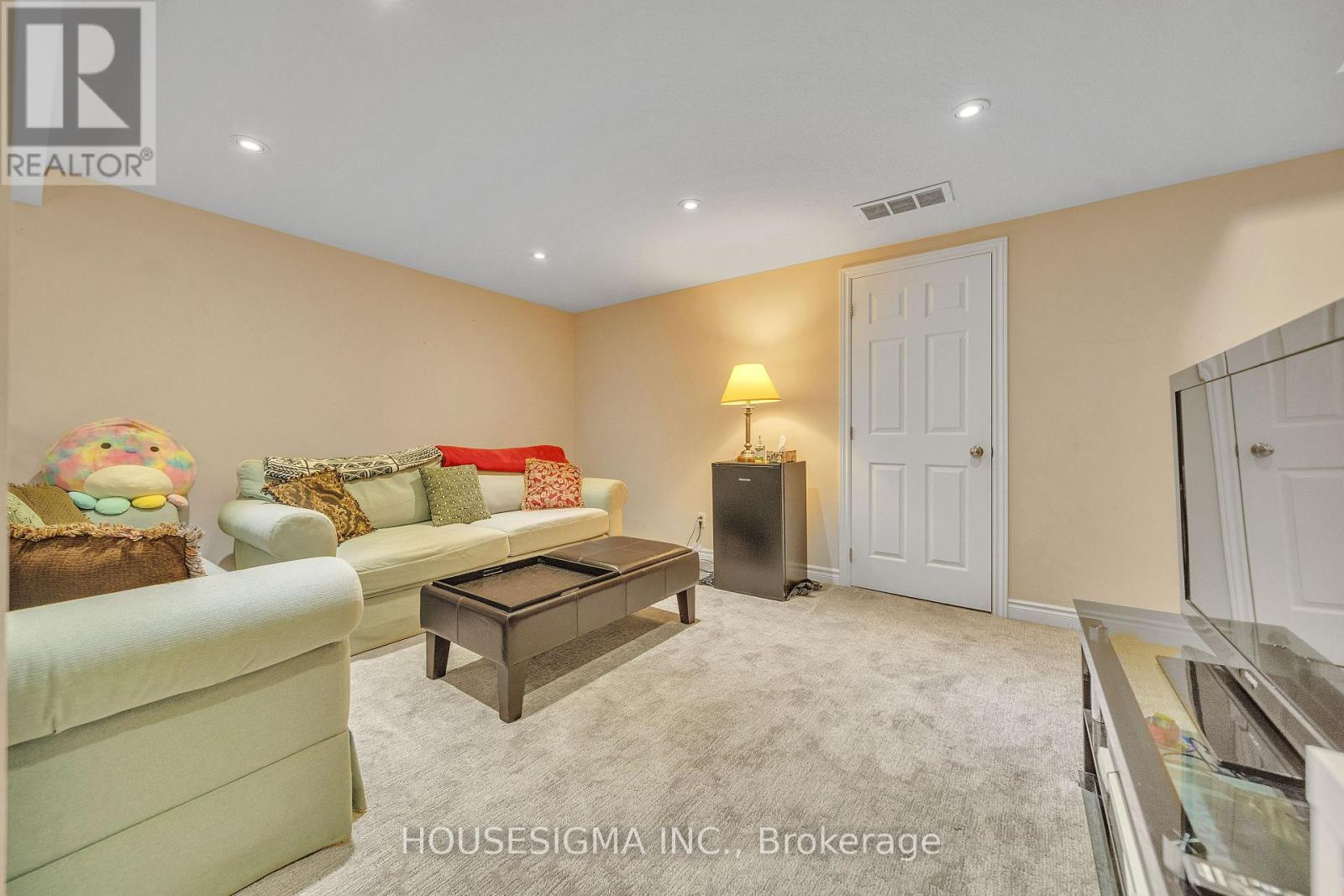 Photo 32 of 16 50 Westmount Road W, Kitchener ON