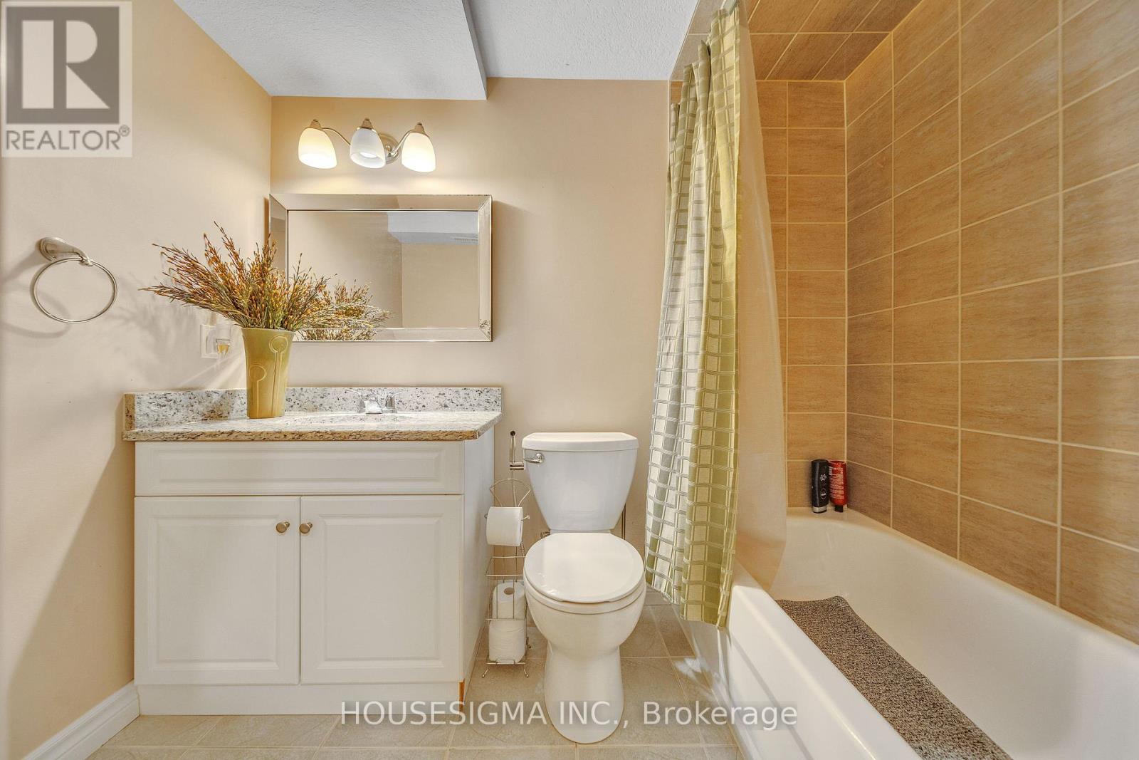 Photo 36 of 16 50 Westmount Road W, Kitchener ON