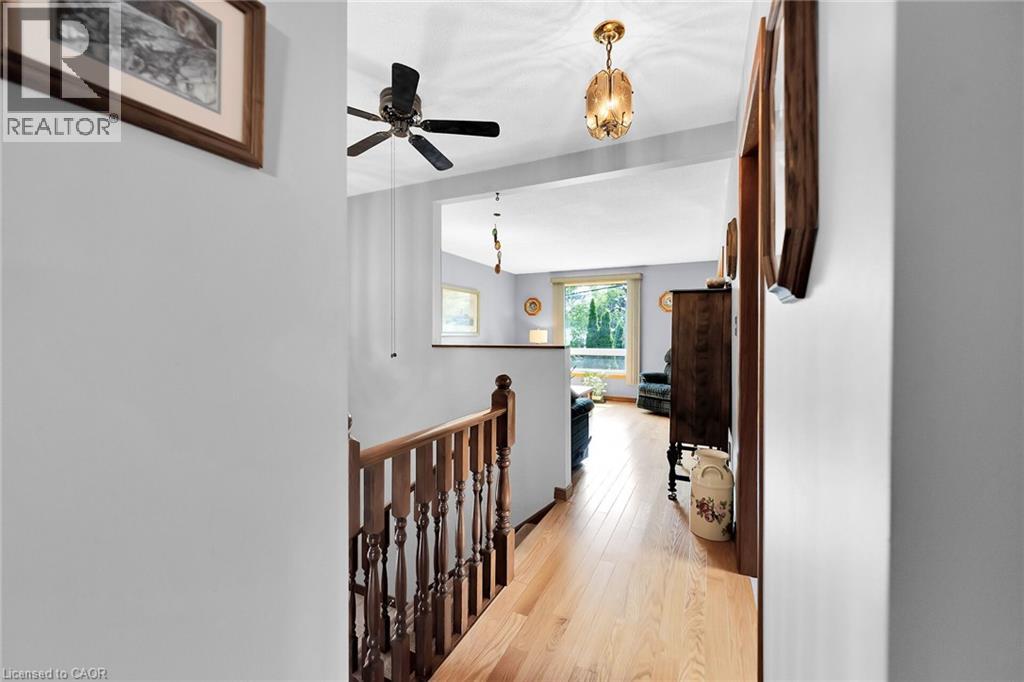 Photo 37 of 113 Wade Road N, Smithville ON