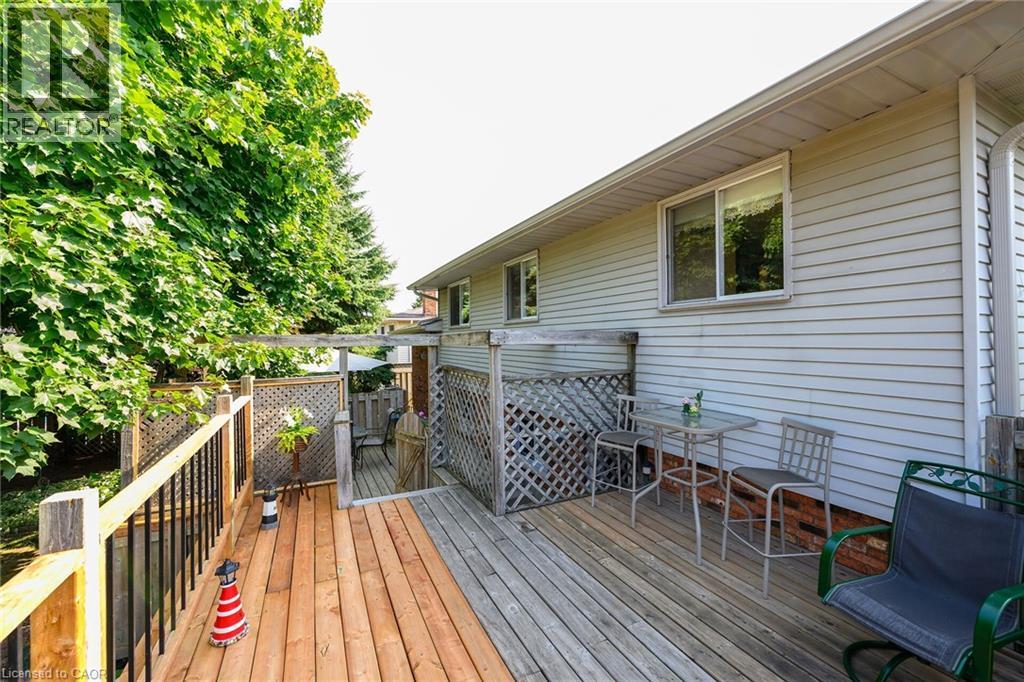 Photo 20 of 113 Wade Road N, Smithville ON