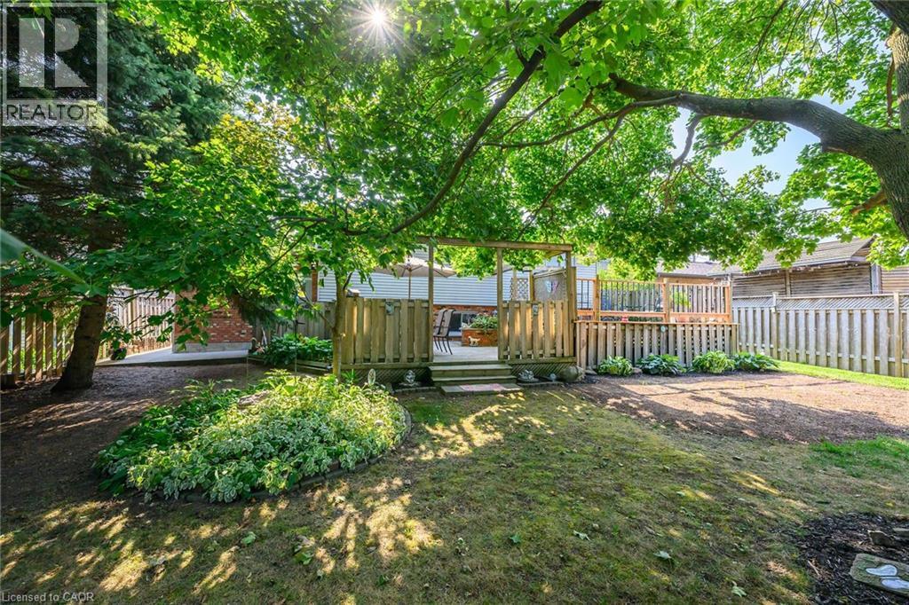 Photo 4 of 113 Wade Road N, Smithville ON