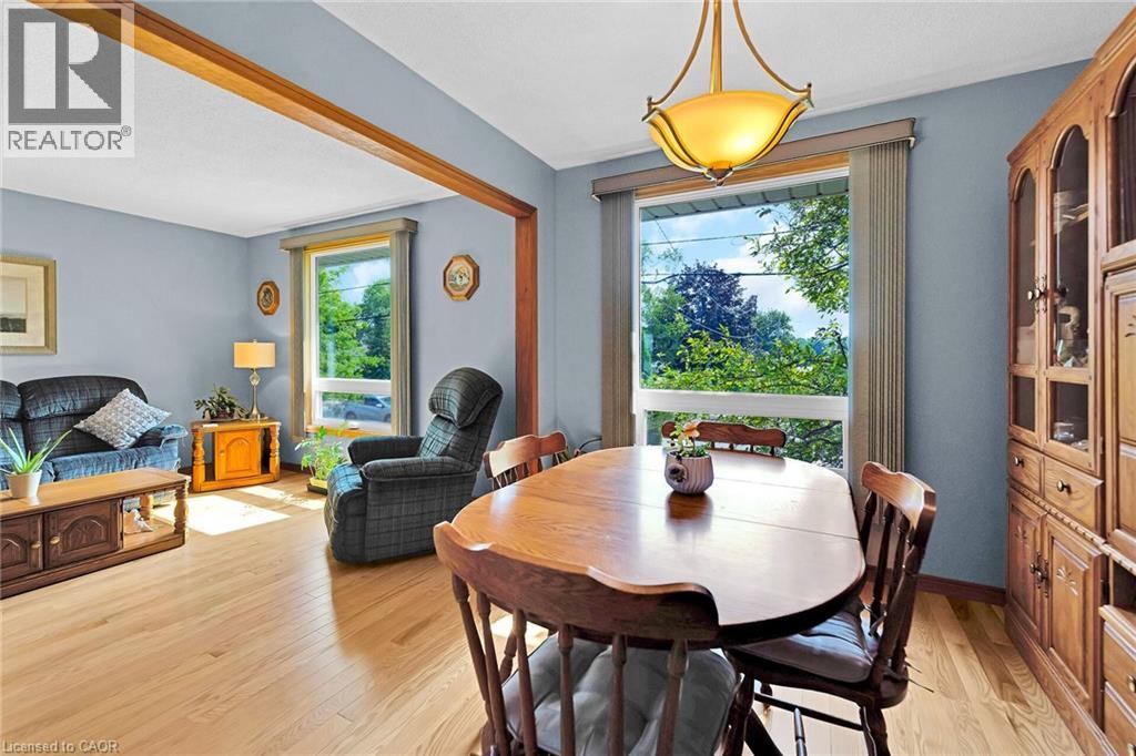 Photo 41 of 113 Wade Road N, Smithville ON