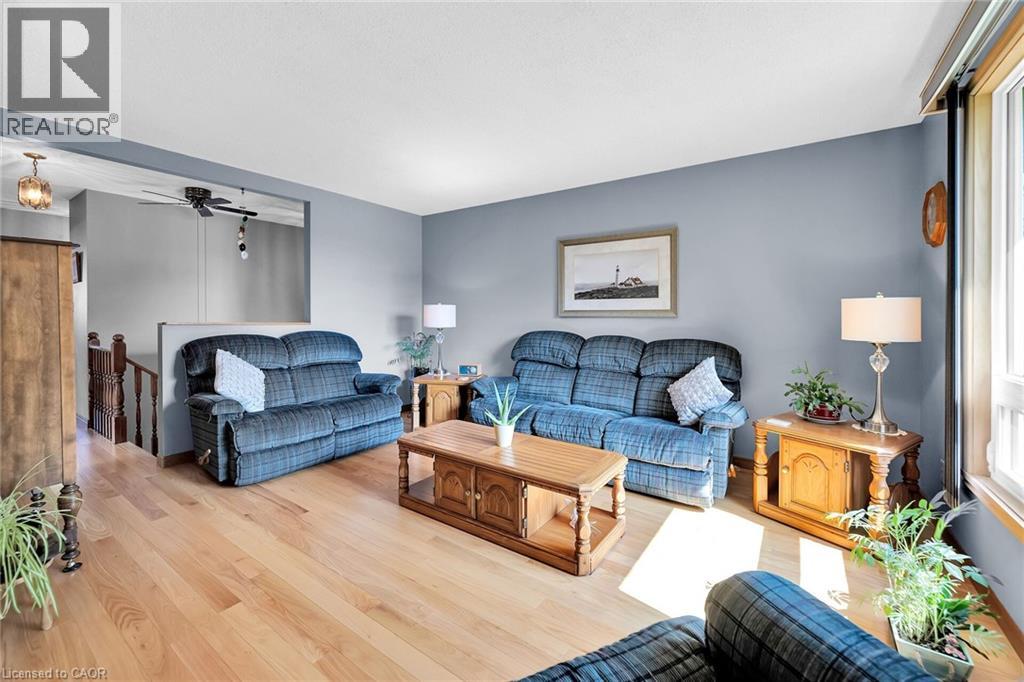 Photo 42 of 113 Wade Road N, Smithville ON
