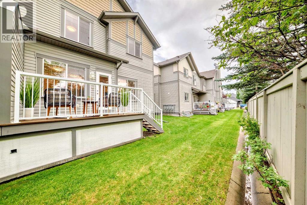 Photo 5 of 105 100 Coopers Common Sw, Airdrie AB