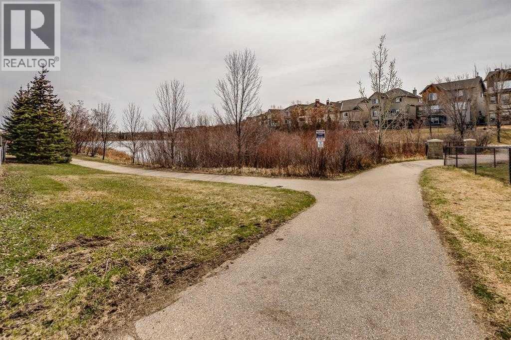Photo 30 of 105 100 Coopers Common Sw, Airdrie AB