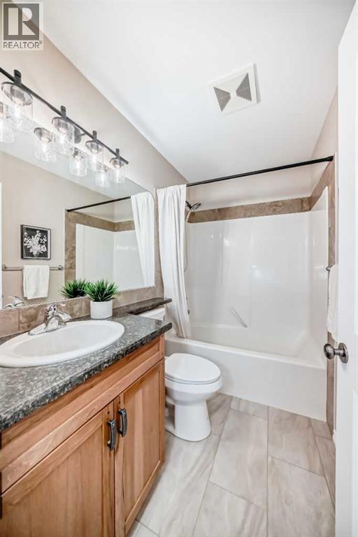 Photo 9 of 105 100 Coopers Common Sw, Airdrie AB