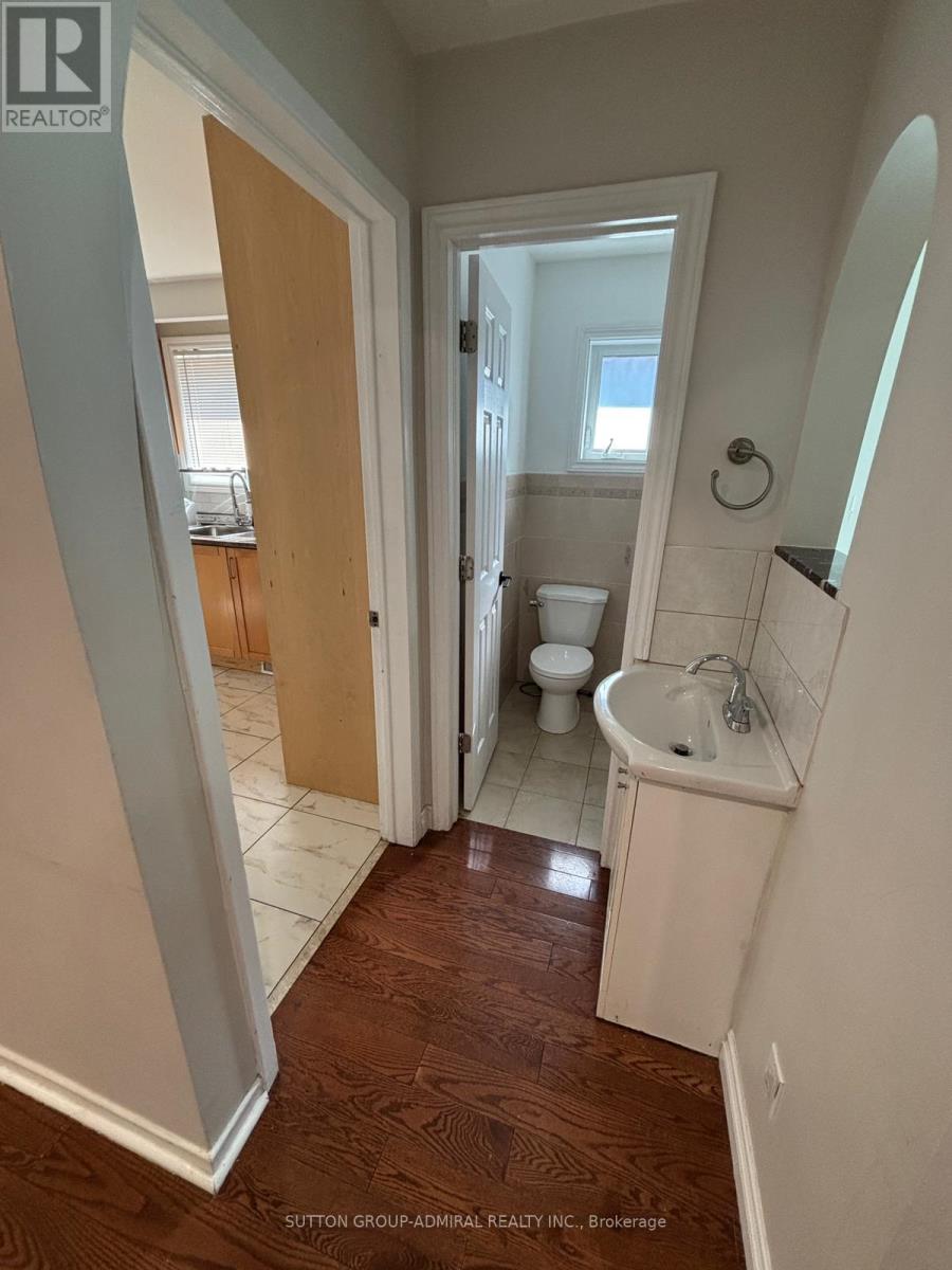 Photo 12 of 116 Fisherville Road, Toronto ON