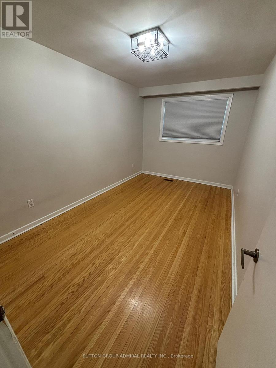 Photo 1 of 116 Fisherville Road, Toronto ON