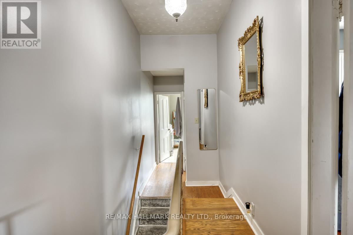 Photo 7 of 227 Shaw Street, Toronto ON
