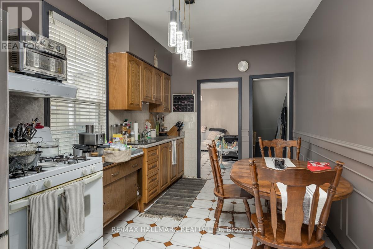 Photo 15 of 227 Shaw Street, Toronto ON