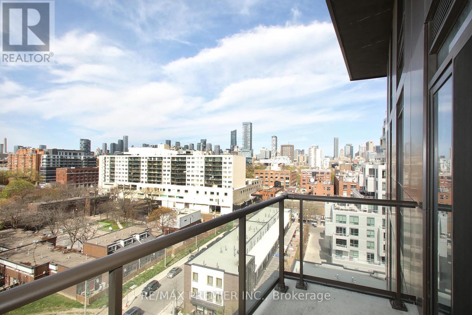 Photo 19 of 906 80 Vanauley Street, Toronto ON