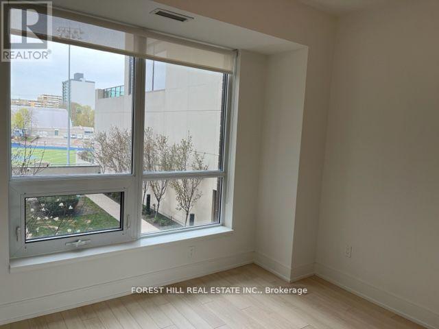 Photo 15 of 202 310 Tweedsmuir Avenue, Toronto ON