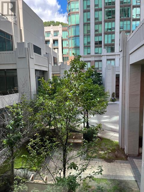 Photo 11 of 202 310 Tweedsmuir Avenue, Toronto ON