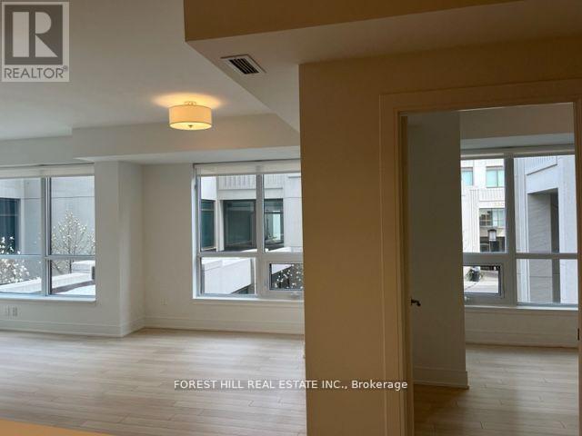 Photo 26 of 202 310 Tweedsmuir Avenue, Toronto ON