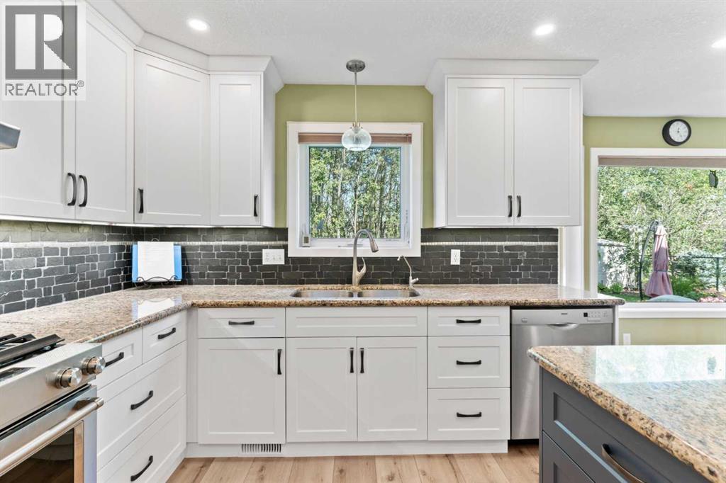 Photo 19 of 40 Rocky Ridge Landing Nw, Calgary AB