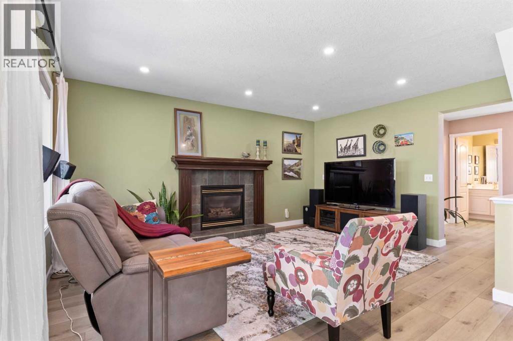Photo 23 of 40 Rocky Ridge Landing Nw, Calgary AB