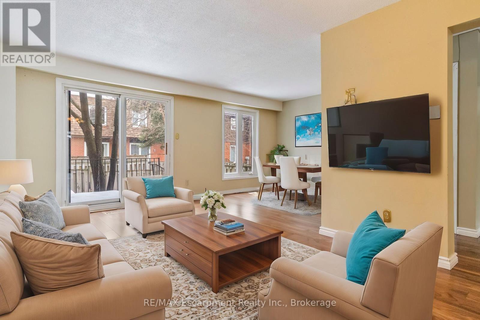 Photo 11 of 25 750 Burnhamthorpe Road E, Mississauga ON