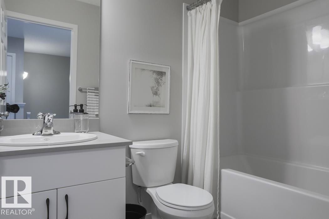 Photo 15 of 2731 193 St Nw, Edmonton AB