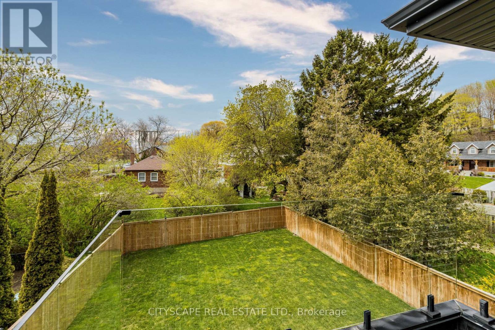 Photo 43 of 4 Birchlawn Avenue, Toronto ON