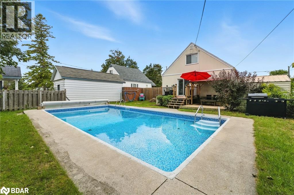 Photo 3 of 459 Rose Avenue, Peterborough ON
