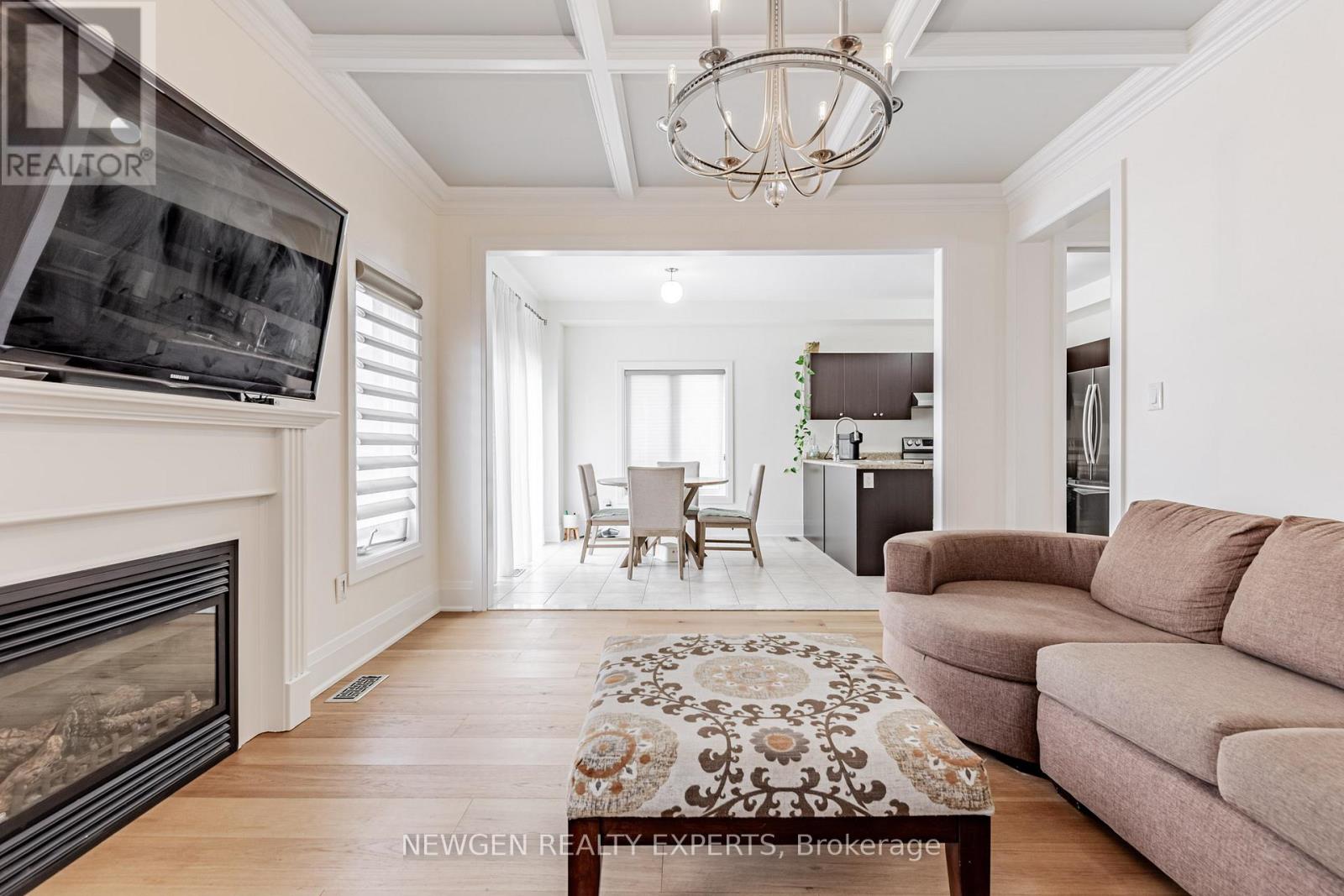 Single Family House for Sale in  PETTICOAT ROAD Vaughan (Patterson) 