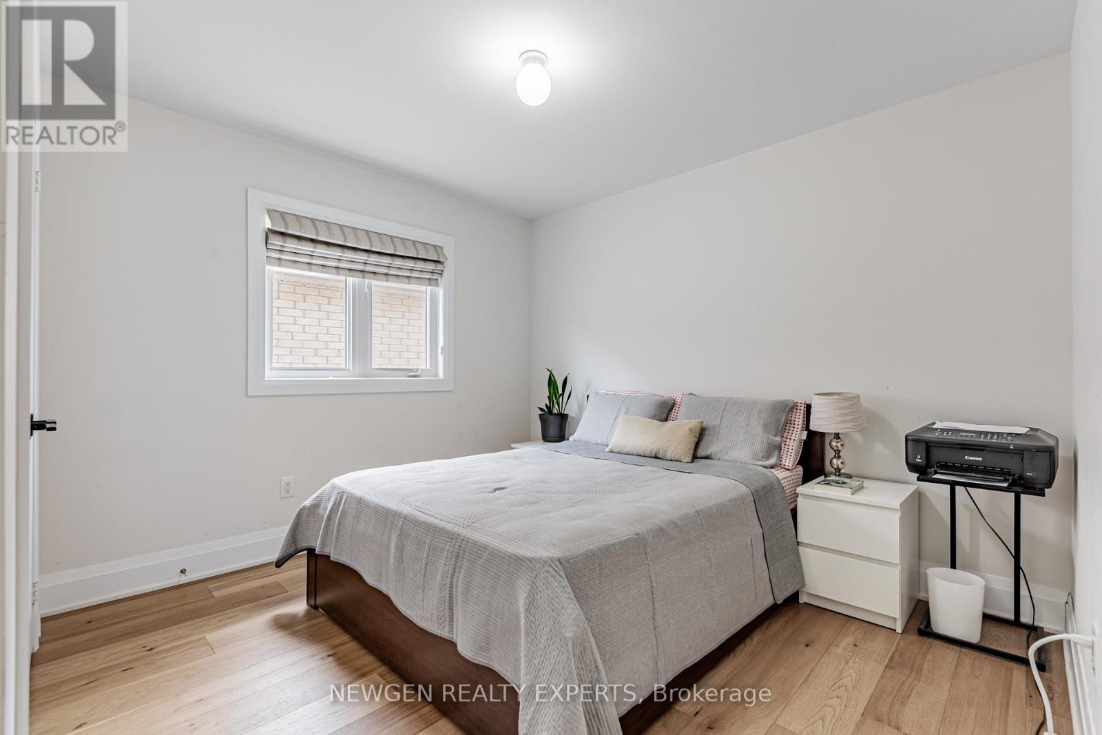 Single Family House for Sale in  PETTICOAT ROAD Vaughan (Patterson) 