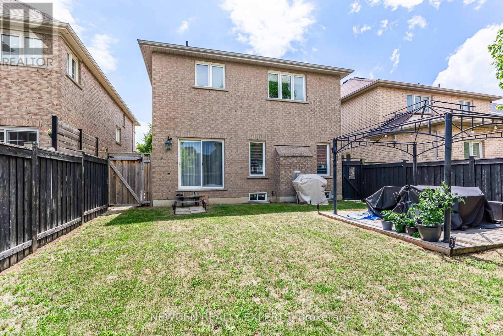 Single Family House for Sale in  PETTICOAT ROAD Vaughan (Patterson) 