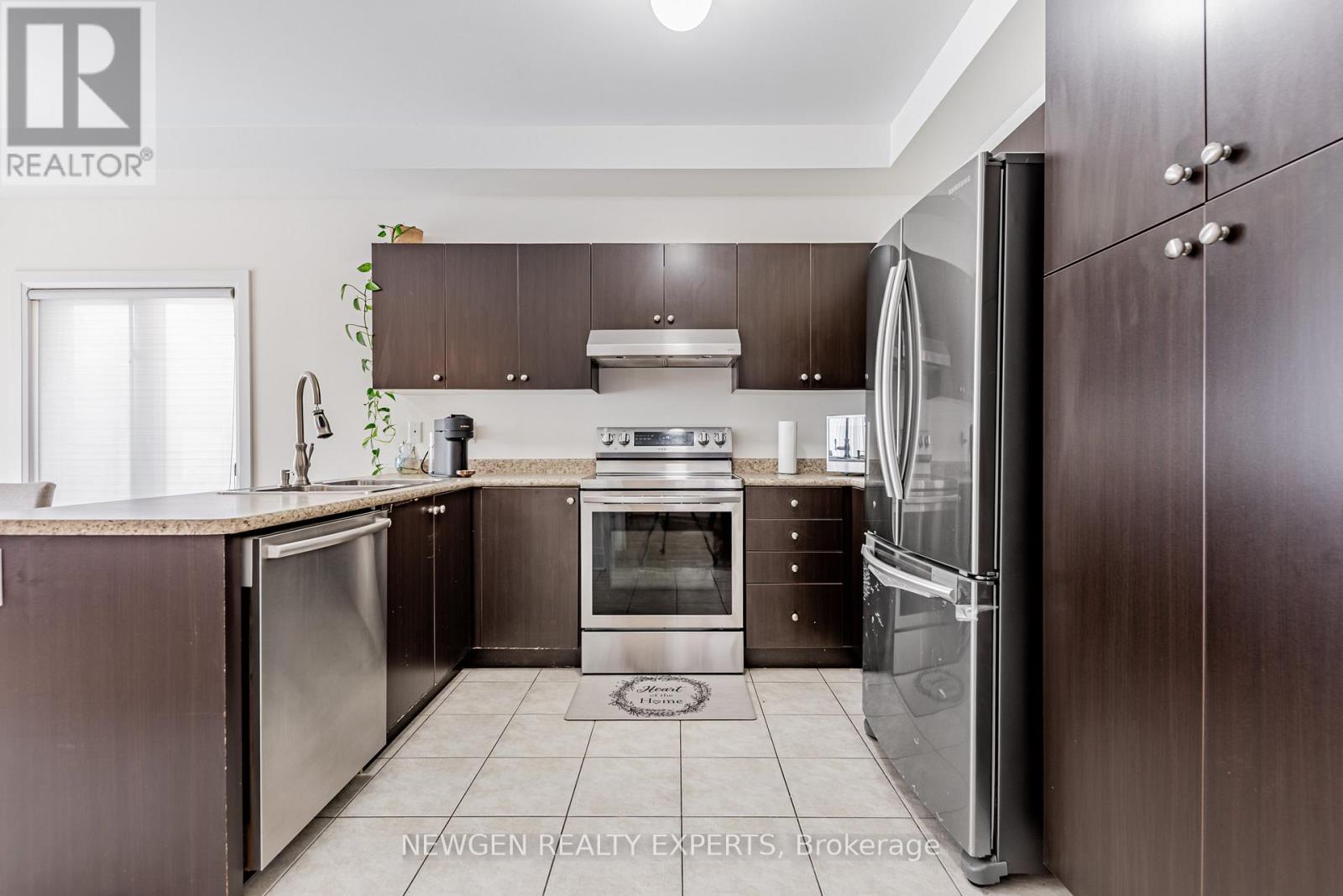 Single Family House for Sale in  PETTICOAT ROAD Vaughan (Patterson) 