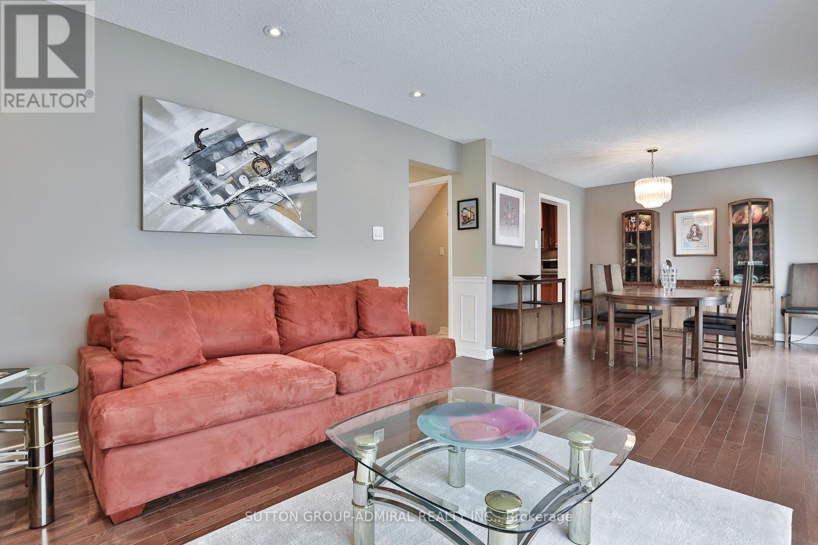 Photo 20 of 135 Heatherton Way, Vaughan ON