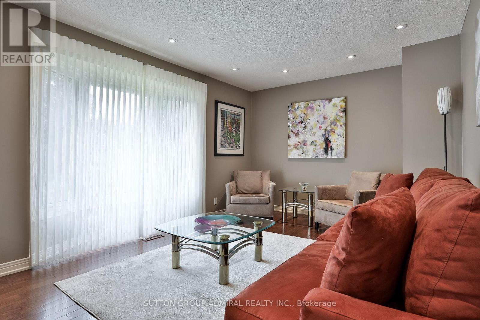 Photo 26 of 135 Heatherton Way, Vaughan ON