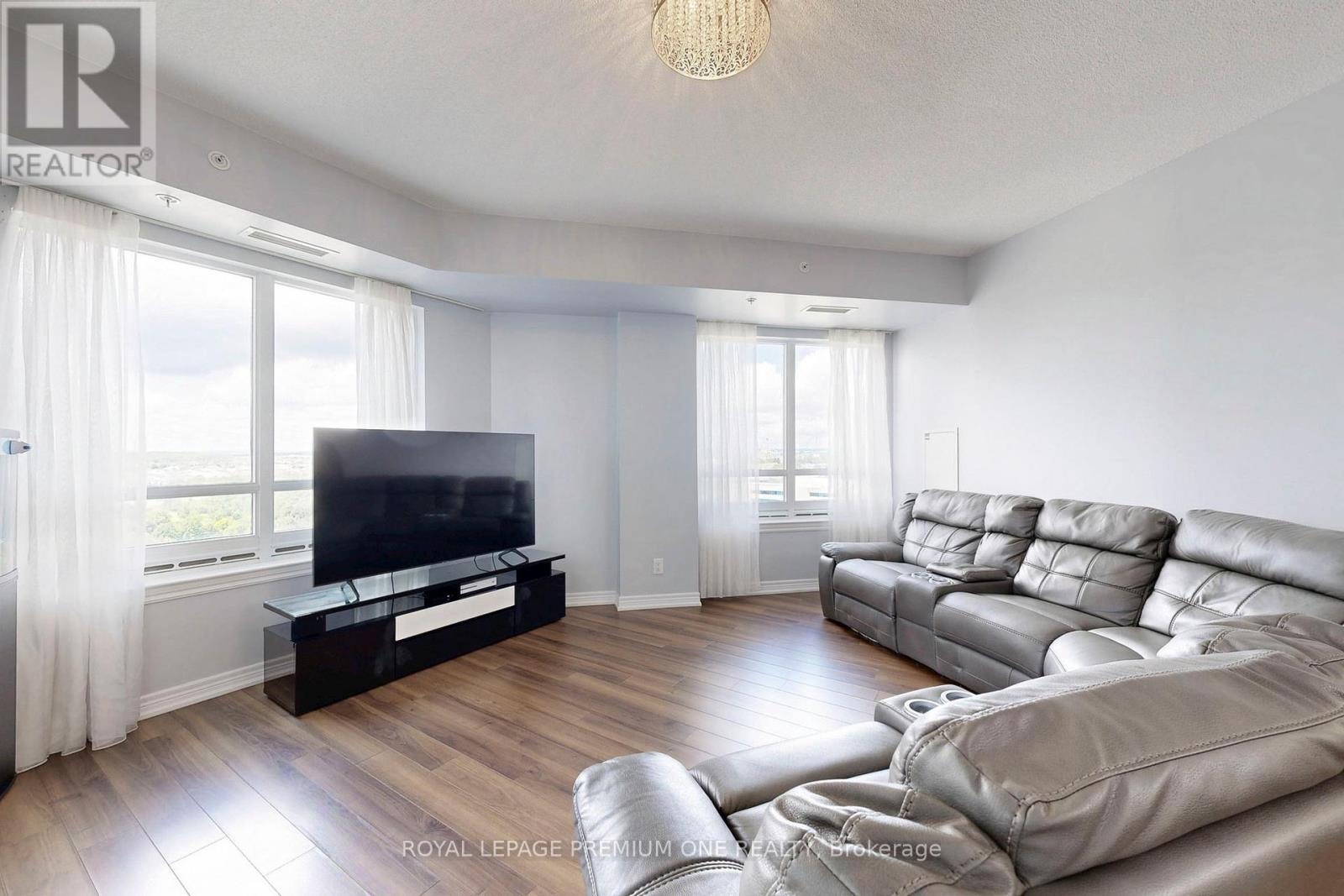 Photo 34 of 1202 9255 Jane Street N, Vaughan ON