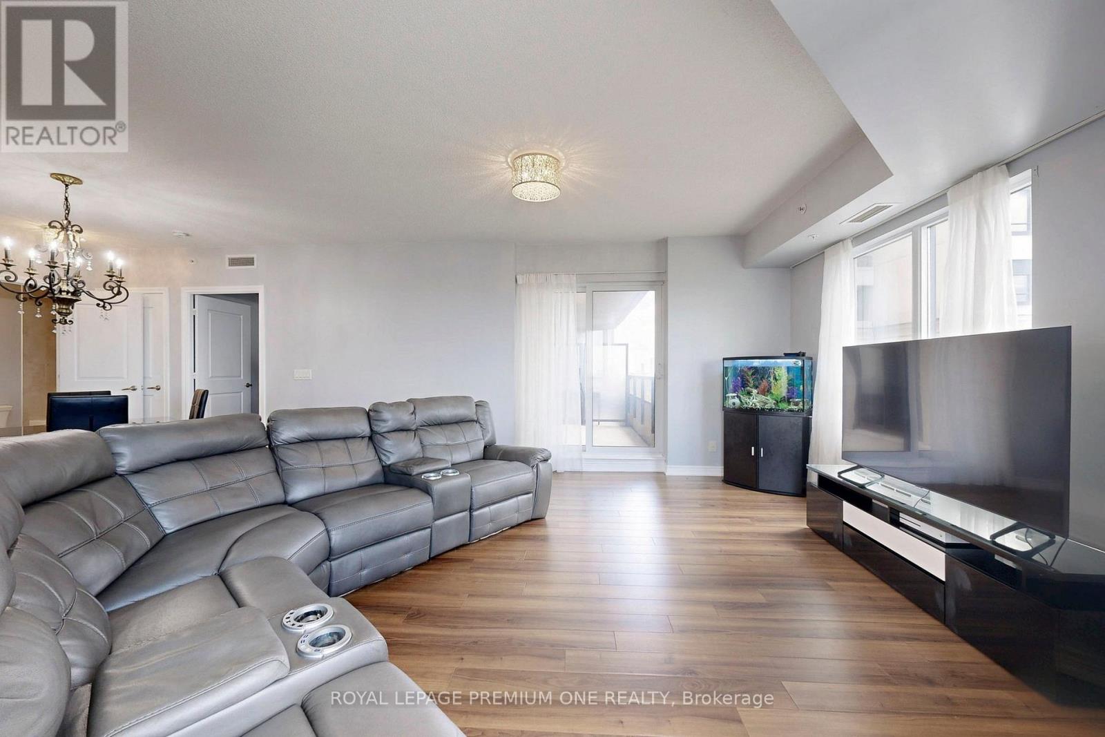 Photo 20 of 1202 9255 Jane Street N, Vaughan ON