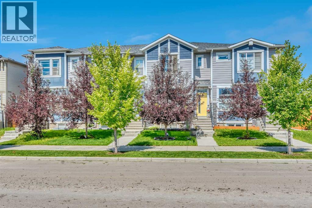 196 Wolf Hollow Park SE, Calgary, Alberta