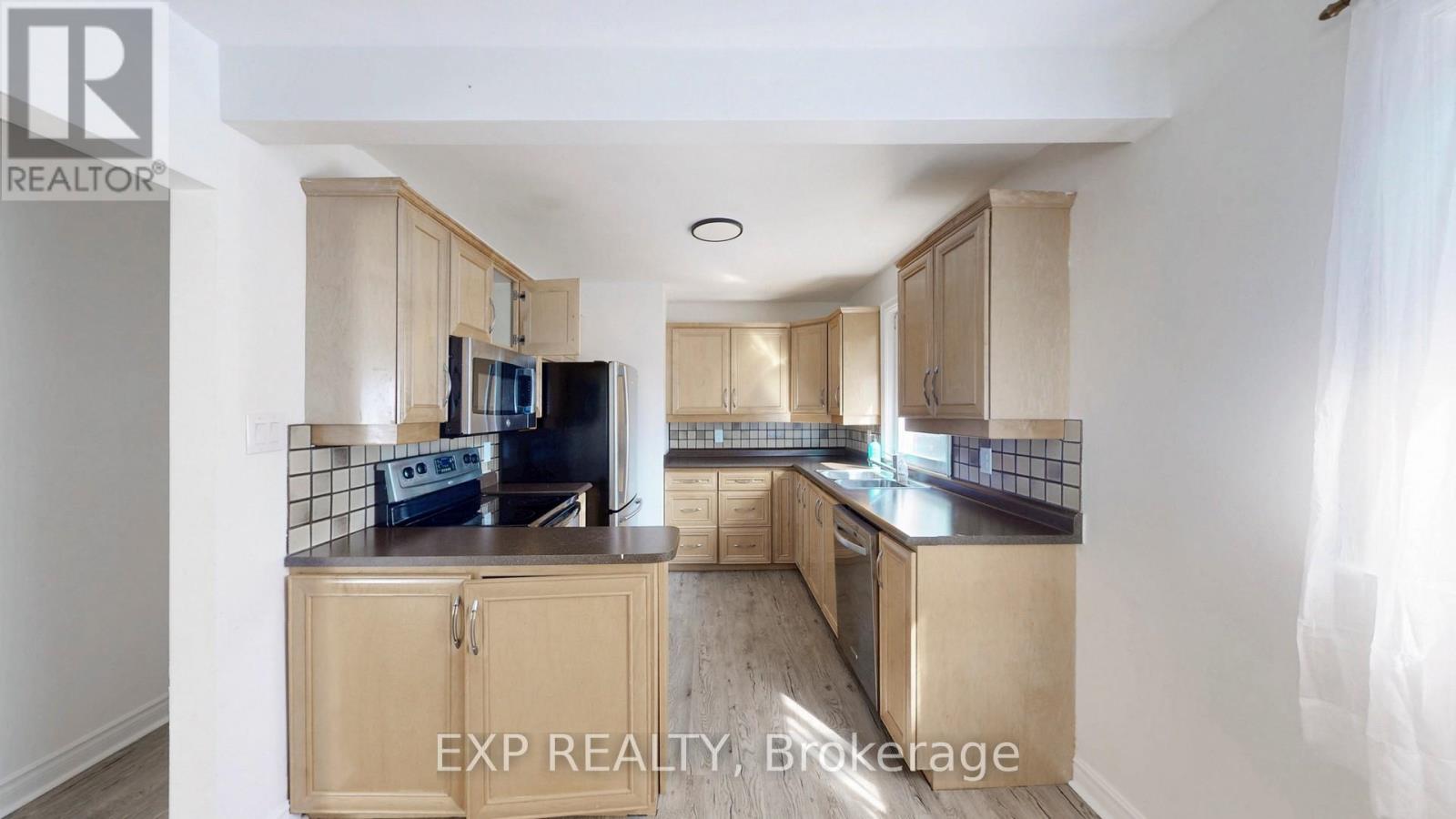 Photo 10 of 559 Drymen Crescent, Mississauga ON