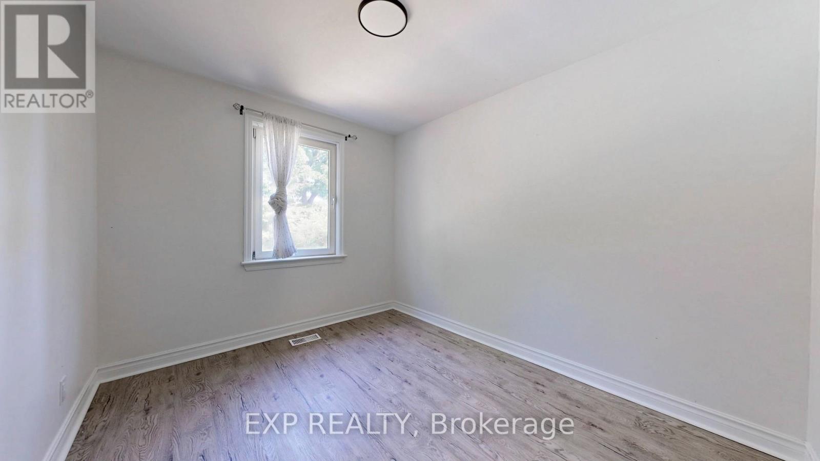 Photo 16 of 559 Drymen Crescent, Mississauga ON