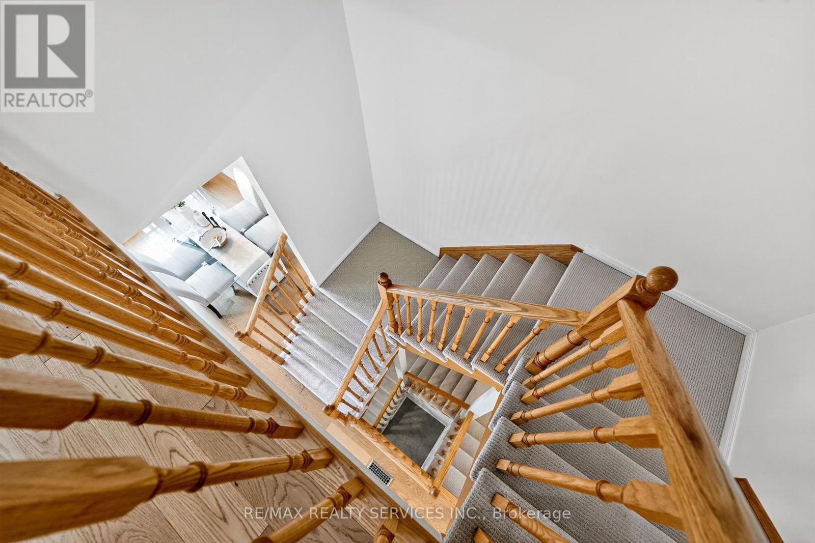 Photo 25 of 7 Alnwick Avenue, Caledon ON