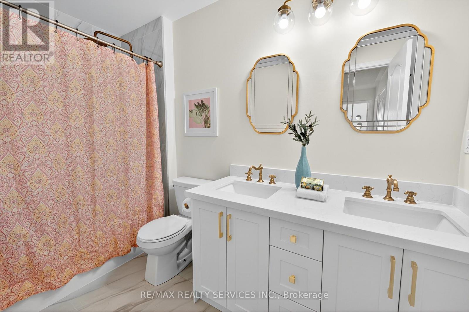 Photo 32 of 7 Alnwick Avenue, Caledon ON