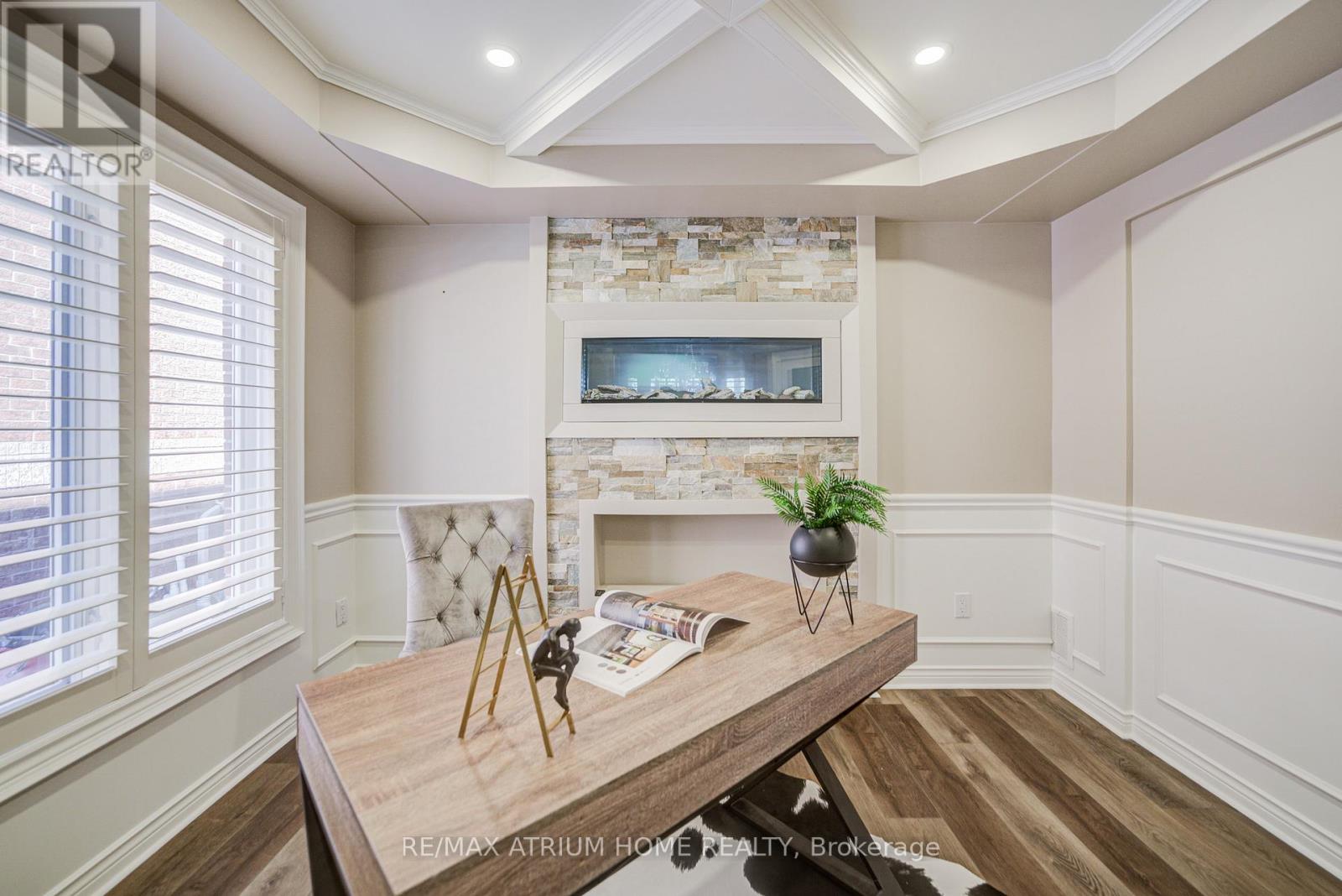 Photo 18 of 2095 Grand Ravine Drive, Oakville ON