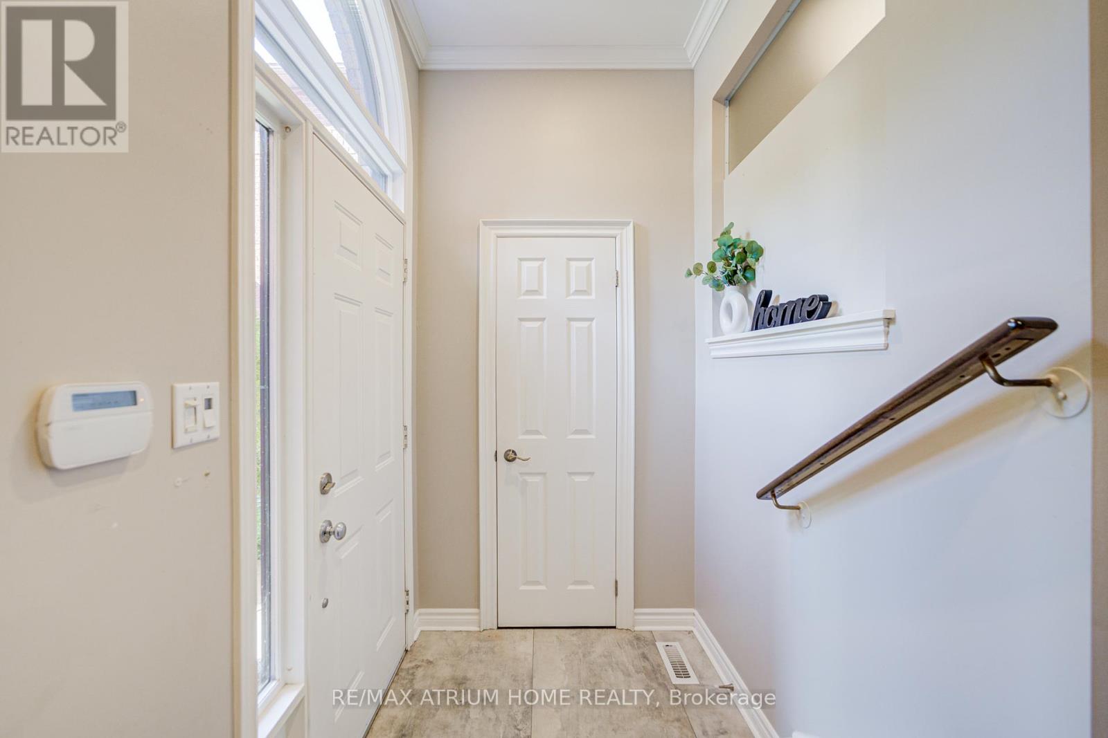 Photo 31 of 2095 Grand Ravine Drive, Oakville ON
