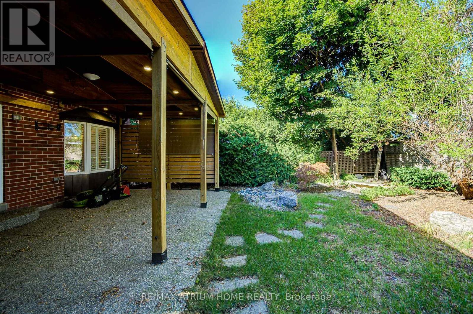 Photo 43 of 2095 Grand Ravine Drive, Oakville ON