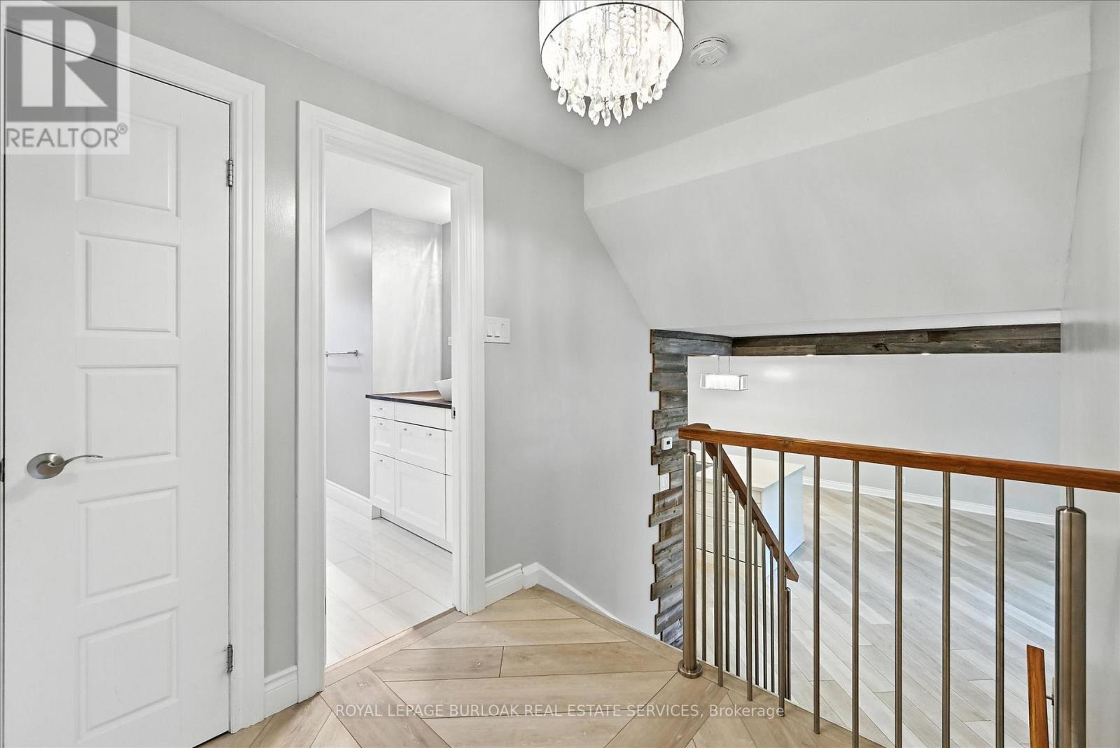 Photo 28 of 1059 Marley Crescent, Burlington ON